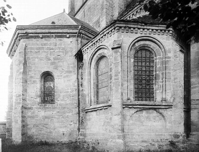 Extérieur, abside et chapelle absidale côté nord-est