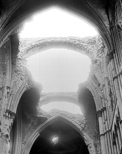 Ruines, intérieur, voûtes du choeur