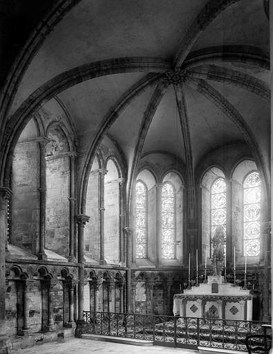 Intérieur, chapelle du pourtour du choeur