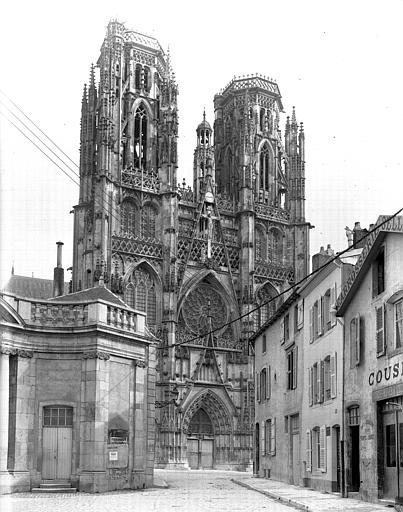 Extérieur, façade ouest