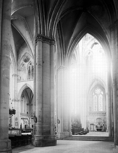 Intérieur, croisée du transept