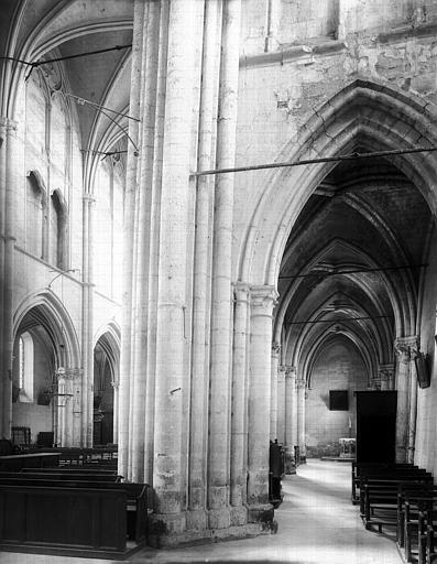 Intérieur, collatéral nord vers l'ouest