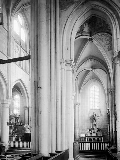 Intérieur, chapelle du choeur côté droit