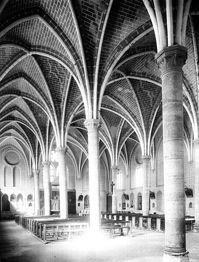 Salle des Morts : intérieur