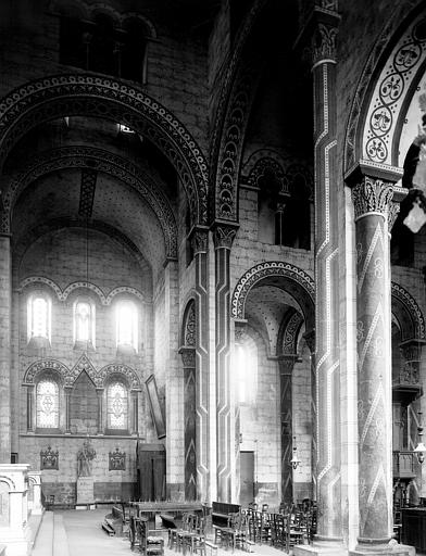 Intérieur, transept, vue vers le sud-ouest