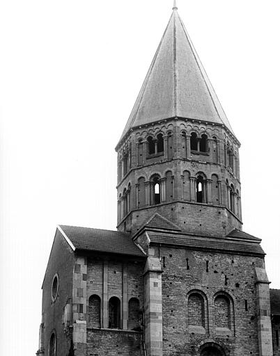 Eglise - Grand transept sud, côté ouest : Clocher de l'Eau-Bénite