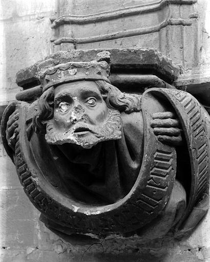 Eglise. Chapelle Bourbon, cul-de-lampe, côté nord-est : Le Prophète David