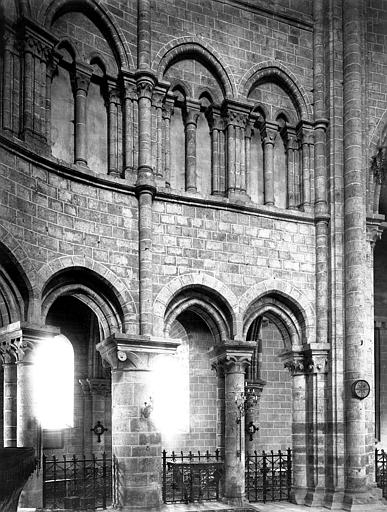 Intérieur, élévation nord du rond-point du choeur