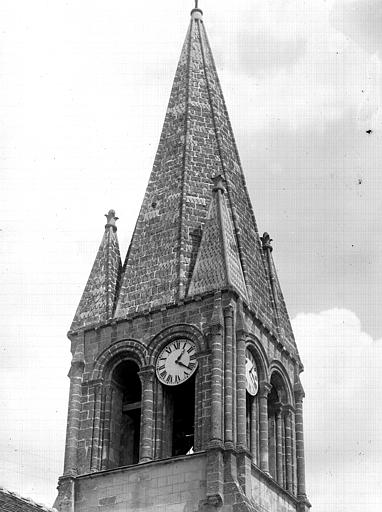 Extérieur, clocher, angle sud-ouest