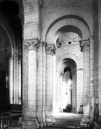 Intérieur, collatéral sud du choeur