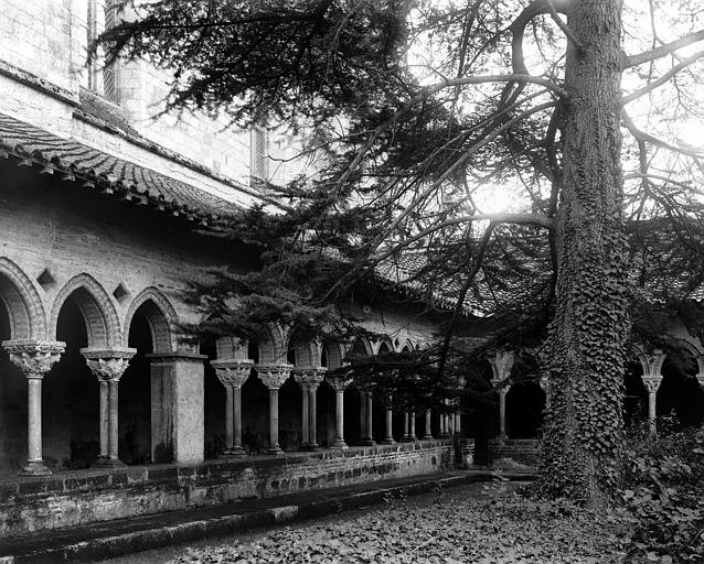 Galerie, vue côté jardin