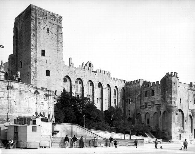 Extérieur, façade ouest