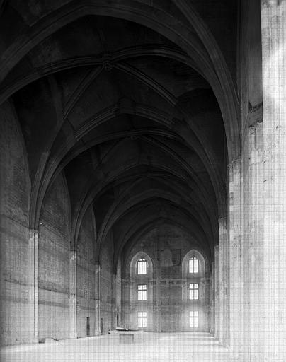 Intérieur, chapelle de Clément VI vers l'est