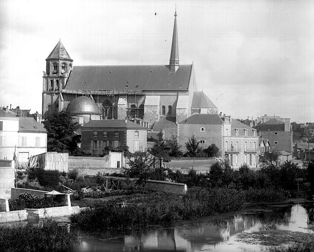 Extérieur, ensemble sud : vue générale