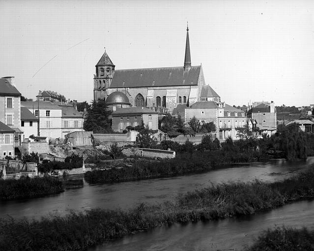 Extérieur, ensemble sud : vue générale