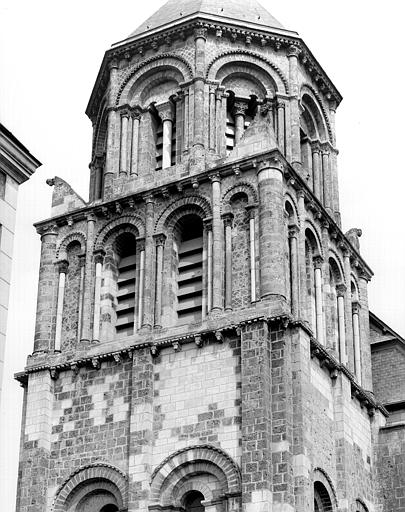 Extérieur, clocher porche, angle sud-ouest