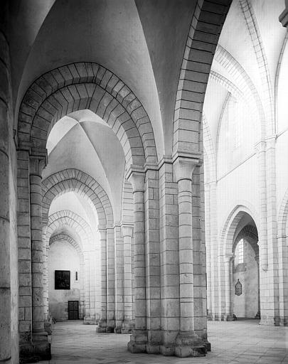 Intérieur, collatéral sud vers l'ouest