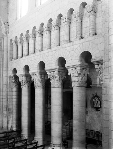 Intérieur, travées du choeur