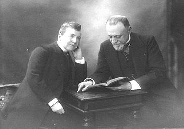 Docteur Dieulafoy, membre de l'Institut : en compagnie d'une autre personne