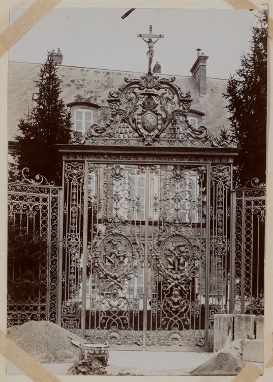 Grille de l'archevêché