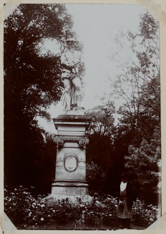 Statue de Jean Cousin