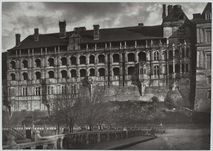 Aile, dite de François 1er. Façade de la place St Vincent. Vue d'ensemble