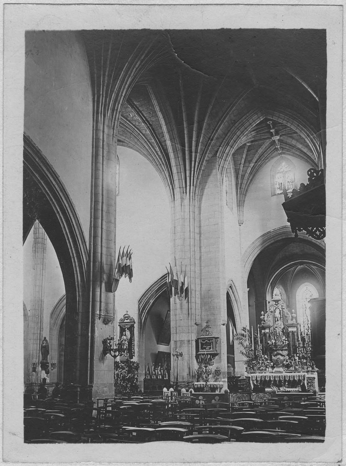 Intérieur de l'église