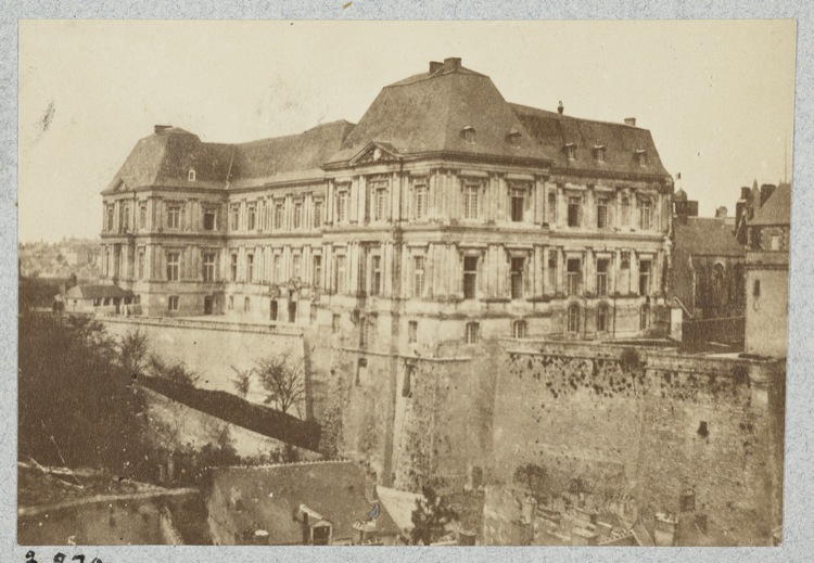 Vue extérieure du pavillon de Gaston d'Orléans