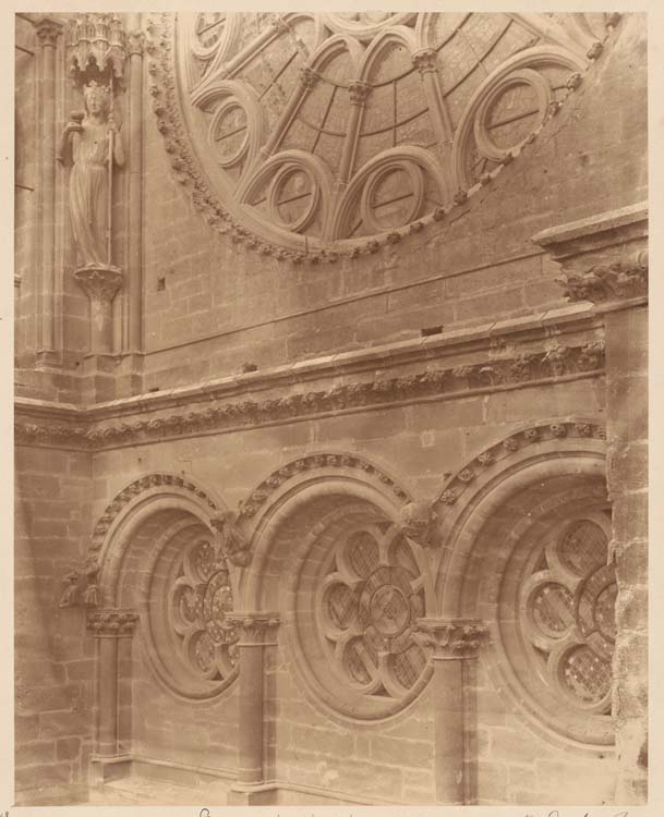 Extérieur. Transept : bras sud. Détail