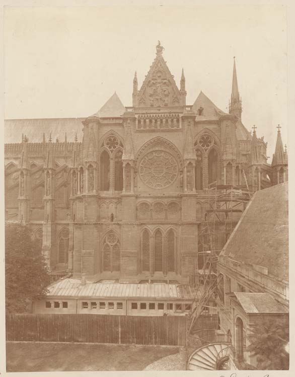 Extérieur. Transept : bras sud