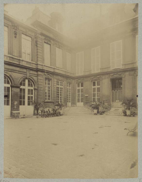 Façade sur cour