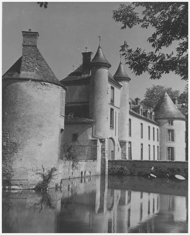 Vue d'ensemble depuis les douves