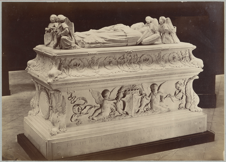 Tombeau avec gisants de Charles-Orland et Charles, enfants de Charles VIII