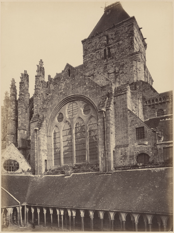 Cloître et transept nord de l'église