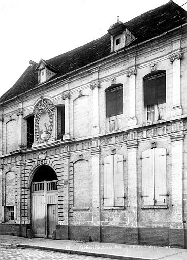 Façade sur la rue