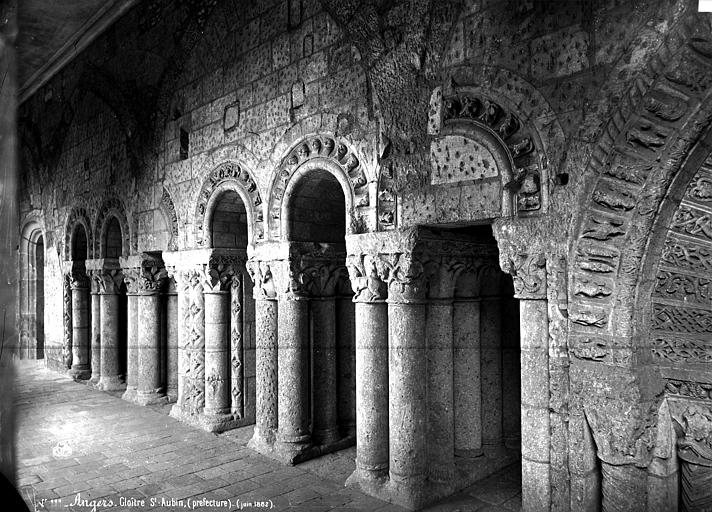 Cloître, arcatures