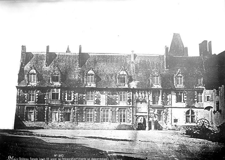 Façade Louis XII, état avant restauration