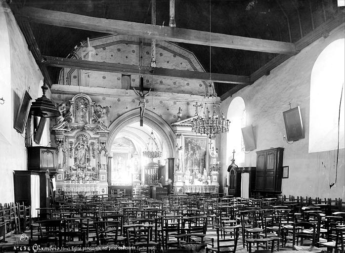 Intérieur : nef, vue de l'entrée