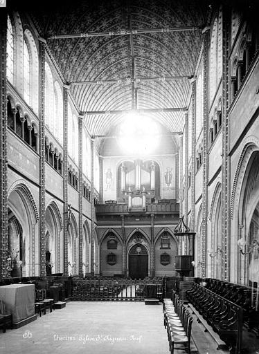 Intérieur : nef, vue du choeur