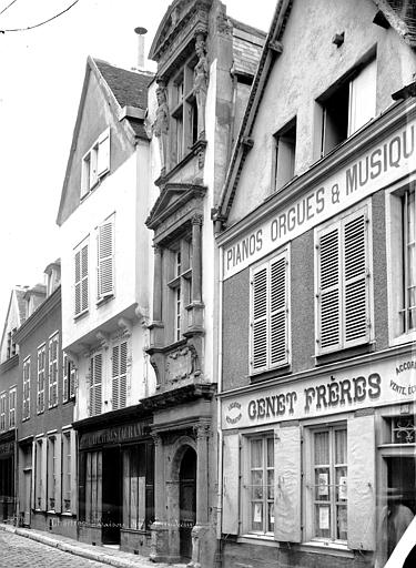 Façade sur rue vue en perspective