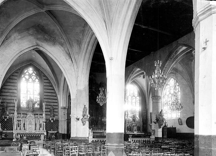 Vue intérieure de la nef vers le choeur - © Ministère de la Culture (France), Médiathèque du patrimoine et de la photographie, diffusion RMN-GP