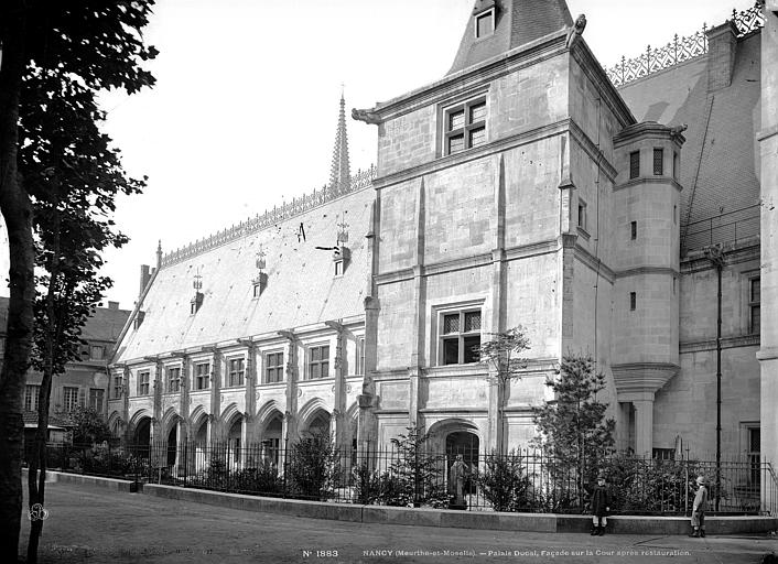 Façade sur cour