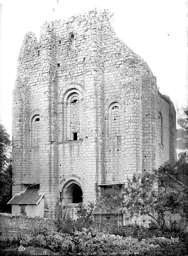 Ancienne chapelle : façade d'entrée