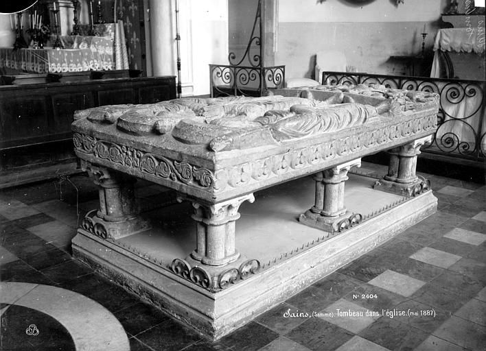 Monument funéraire de saint Fuscien, de saint Victoric et de saint Gentien : Les trois saints et leur martyre