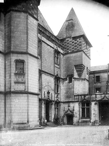 Façade sur cour