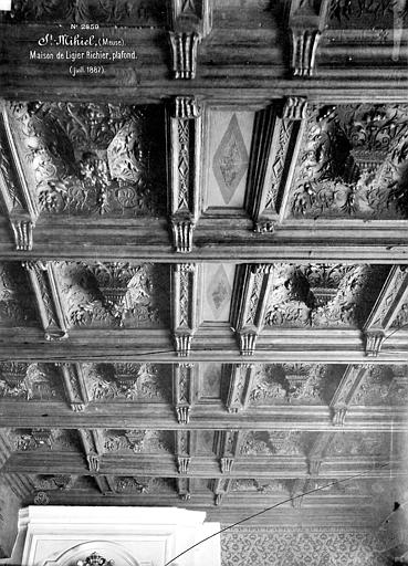 Plafond à caissons