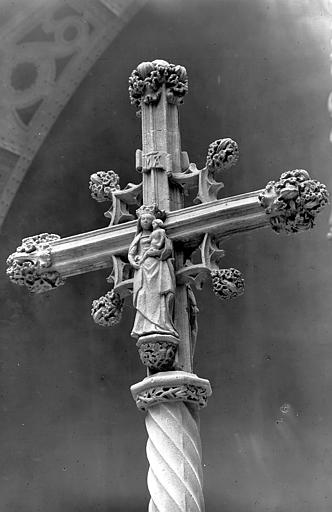 Côté de la Vierge