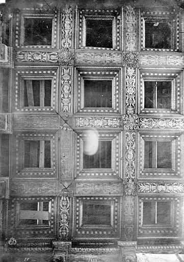 Chambre dorée : Plafond à caissons