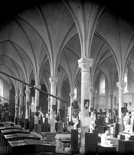 Ancienne salle des malades : Vue intérieure