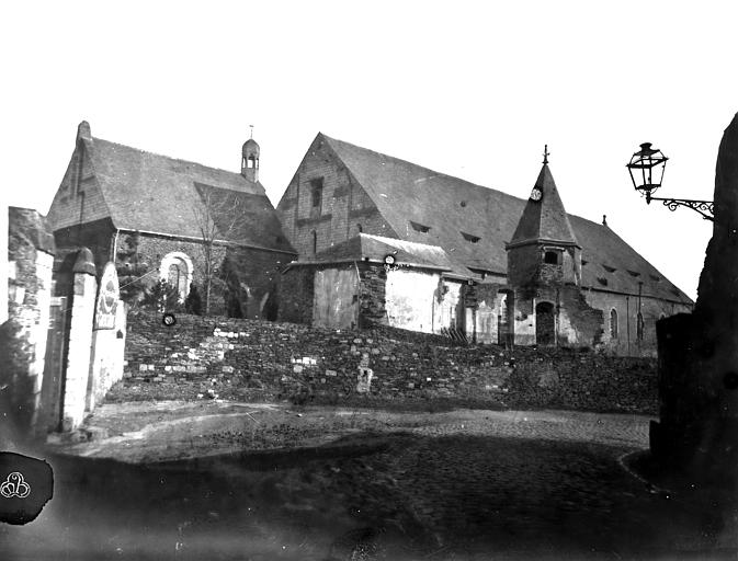 Ensemble nord-ouest : Chapelle, cloître et ancienne salle des malades